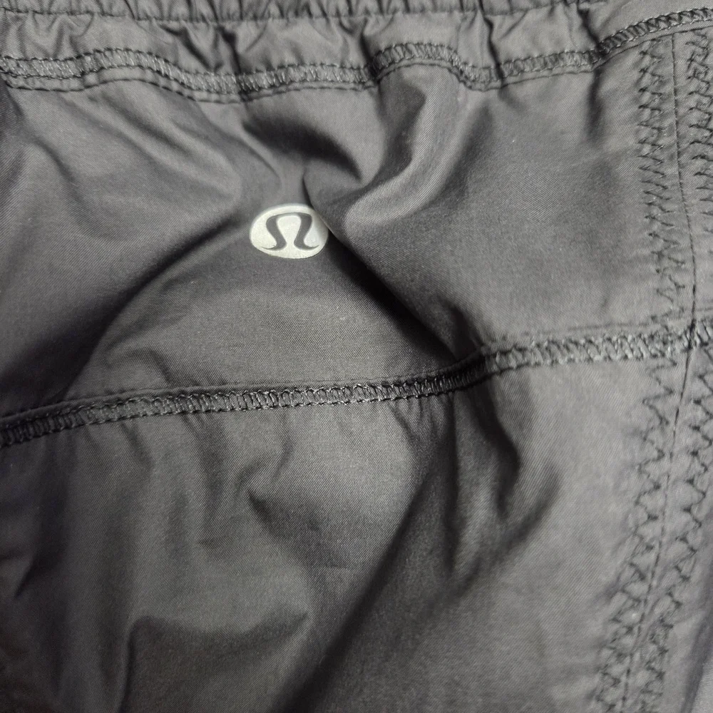 Lululemon Run For Your Life Jacket Moody Mirage Floral Size 6 - Picture 10 of 12